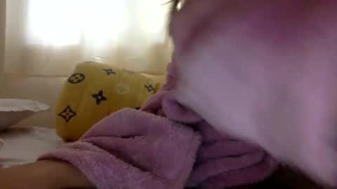 tixxie  online show from 12-21-25, 10:55