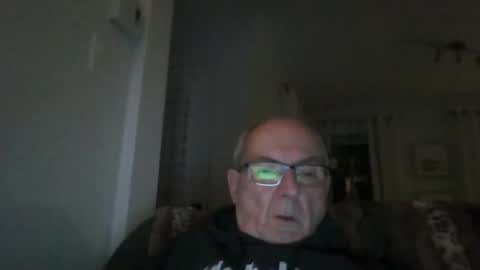 bernard1102 online show from 09-17-25, 12:12