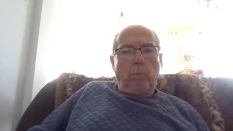 bernard1102 online show from 10-04-25, 05:55