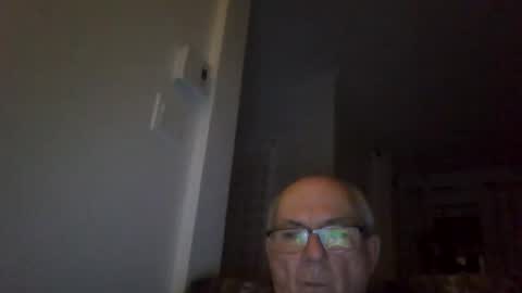 bernard1102 online show from 11-15-25, 01:36