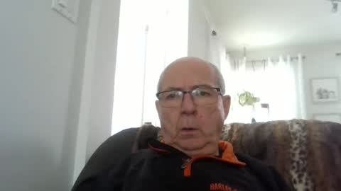 bernard1102 online show from 02-14-26, 02:25