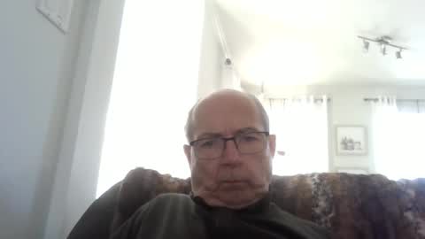 bernard1102 online show from 02-22-26, 05:55