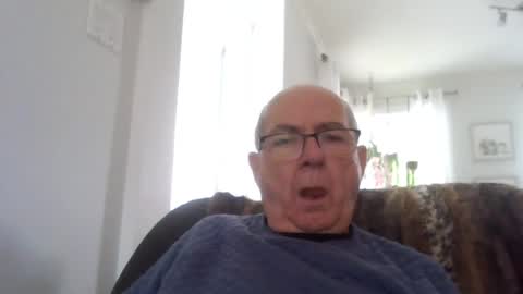 Snapshot of bernard1102 chatting on 07-16-26, 12:55 bernard1102 online show from 07-16-26, 12:55