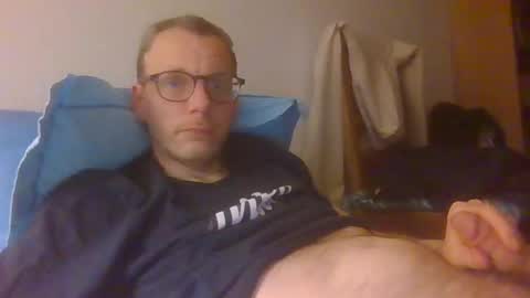 Snapshot of bernie484237 chatting on 04-07-26, 09:15 Bernie online show from 04-07-26, 09:15