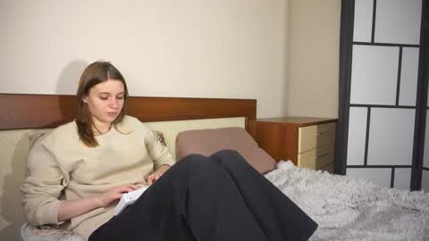 Snapshot of berniecebotras chatting on 10-28-25, 08:33 Eve online show from 10-28-25, 08:33