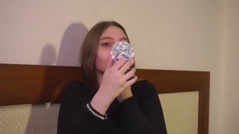 Snapshot of berniecebotras chatting on 12-17-25, 08:59 Eve online show from 12-17-25, 08:59