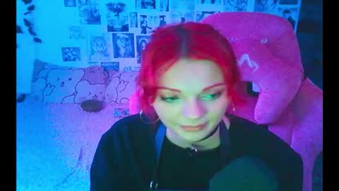 Snapshot of berriekitten chatting on 11-02-25, 05:04 BerrieKitten online show from 11-02-25, 05:04