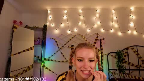 Snapshot of berrryjelly chatting on 05-31-26, 01:07 Hi Im NikaComing back online on Monday 3 online show from 05-31-26, 01:07
