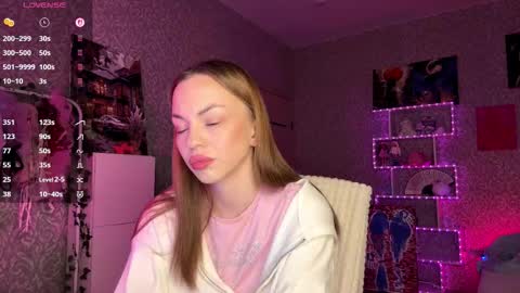 Sofia online show from 12-17-25, 12:22