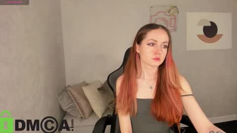 Snapshot of berta_kelly chatting on 10-14-25, 01:17 Berta online show from 10-14-25, 01:17