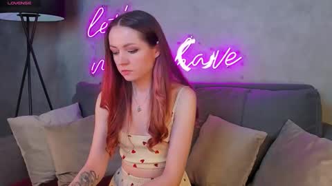 Snapshot of berta_kelly chatting on 11-08-25, 01:28 Berta online show from 11-08-25, 01:28