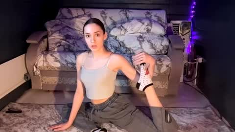 bessiemaben online show from 04-02-26, 12:03