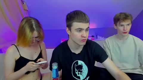 Danny and Kira online show from 02-17-25, 08:47