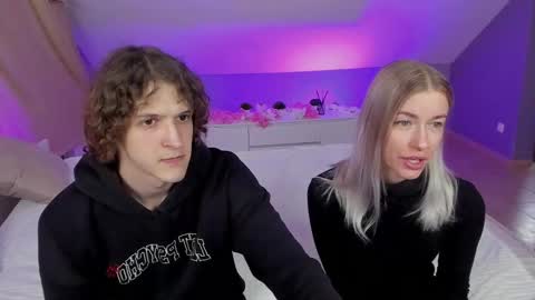 Danny and Kira online show from 03-09-25, 08:29