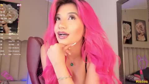 Snapshot of bestfamily chatting on 02-11-25, 02:57  Marilee online show from 02-11-25, 02:57