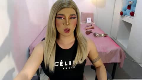 Snapshot of bestgirljulia chatting on 09-27-25, 11:26 bestgirljulia online show from 09-27-25, 11:26