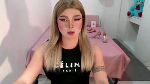 Snapshot of bestgirljulia chatting on 09-29-25, 08:30 bestgirljulia online show from 09-29-25, 08:30