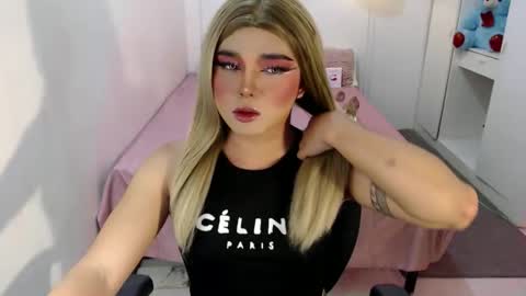 Snapshot of bestgirljulia chatting on 09-30-25, 08:47 bestgirljulia online show from 09-30-25, 08:47