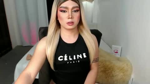 Snapshot of bestgirljulia chatting on 11-30-25, 05:22 bestgirljulia online show from 11-30-25, 05:22