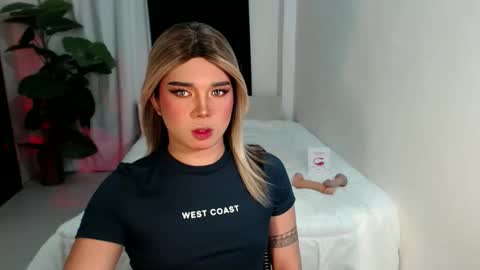 Snapshot of bestgirljulia chatting on 02-05-26, 08:52 bestgirljulia online show from 02-05-26, 08:52