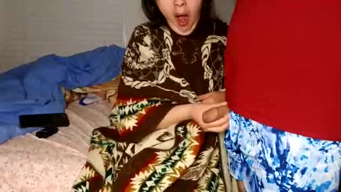 Snapshot of bestia_bella_sex chatting on 03-08-25, 01:47 Rugal y angel online show from 03-08-25, 01:47