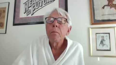 Snapshot of bestshot1951 chatting on 05-20-26, 11:38 bestshot1951 online show from 05-20-26, 11:38