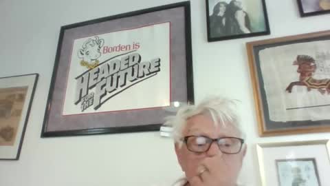 Snapshot of bestshot1951 chatting on 05-26-26, 12:56 bestshot1951 online show from 05-26-26, 12:56