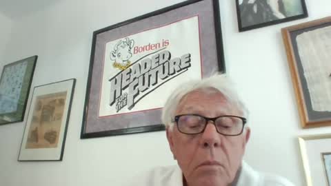 Snapshot of bestshot1951 chatting on 06-15-26, 01:24 bestshot1951 online show from 06-15-26, 01:24