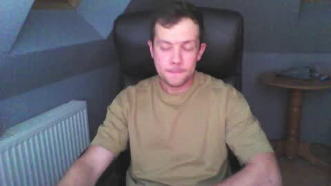 Snapshot of bestworld_ chatting on 09-09-25, 09:14 bestworld_ online show from 09-09-25, 09:14