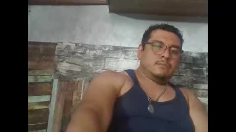 Snapshot of beto471292 chatting on 12-14-25, 11:53 beto471292 online show from 12-14-25, 11:53