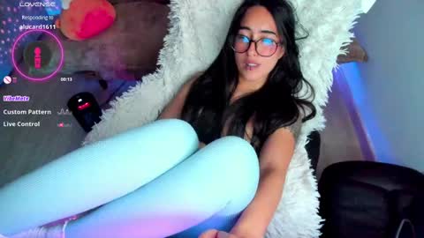 Snapshot of betsabe_butlers_ chatting on 02-27-25, 04:09  Automatic Espresso Coffee Maker50000tkns left    online show from 02-27-25, 04:09