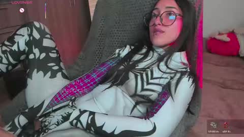 Snapshot of betsabe_butlers_ chatting on 10-05-25, 10:18  Automatic Espresso Coffee Maker50000tkns left    online show from 10-05-25, 10:18