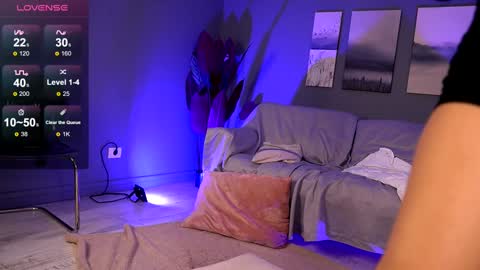 Betty online show from 01-12-25, 04:42