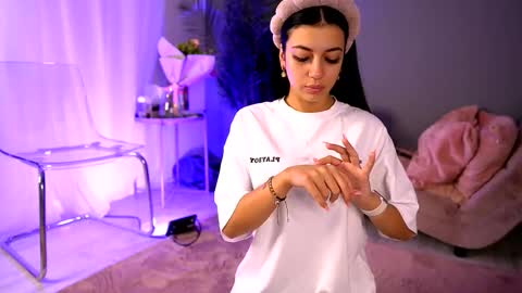 Betty online show from 09-20-25, 03:51