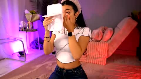 Betty online show from 09-24-25, 04:05