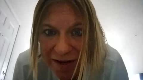 betsygore78 online show from 09-23-25, 01:14