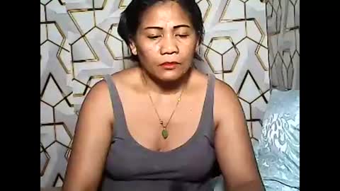 betty_83 online show from 04-23-26, 12:04