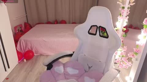 Betty online show from 12-20-25, 01:40