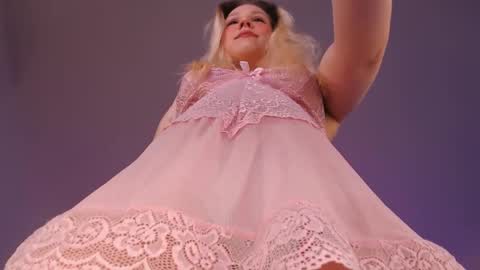 Snapshot of betty_murr chatting on 06-05-26, 03:35 betty_murr online show from 06-05-26, 03:35