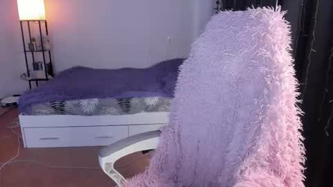 Dory make me happier online show from 01-19-26, 03:21