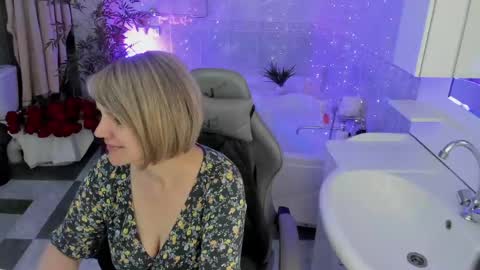 Betty online show from 04-19-26, 01:27