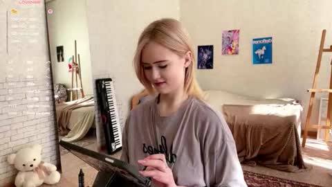 Hinata online show from 03-13-26, 04:30