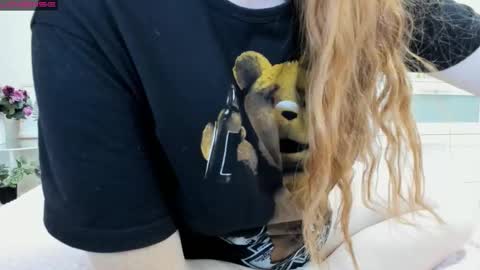 Mila Sweet online show from 02-06-25, 07:24