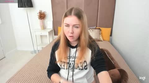 Mila Sweet online show from 10-07-25, 05:04