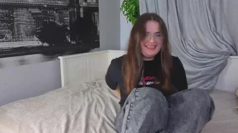 Snapshot of bettywatkins chatting on 11-29-25, 10:46 bettywatkins online show from 11-29-25, 10:46