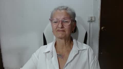 Snapshot of bety_cum3 chatting on 02-23-26, 11:35 bibiana online show from 02-23-26, 11:35