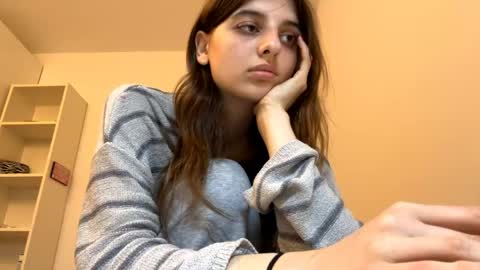 Lina online show from 05-16-26, 06:17