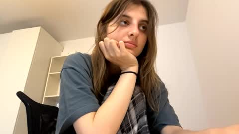 Lina online show from 05-25-26, 05:41