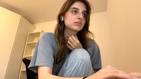 Lina online show from 06-05-26, 05:51