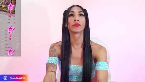 Nicolle Aviles online show from 01-03-25, 03:49